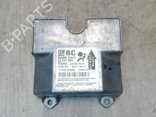 Airbag module OPEL ASTRA H (A04) 1.7 CDTI (L48) (80 hp) 27581909