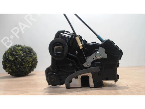 Used Front left lock TOYOTA IQ (_J1_) 1.4 D-4D (NUJ10_, NUJ10R) (90 hp) 25411894
