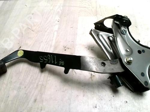 Used Clutch pedal TOYOTA COROLLA (_E12_) 1.4 D (NDE120_, NDE120R) (90 hp) 26557830