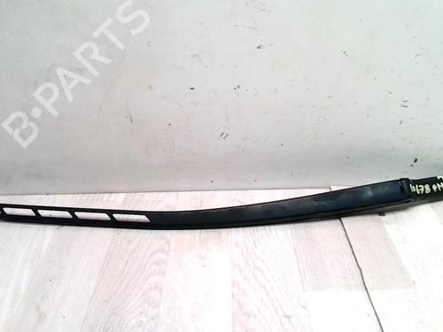 Used Front windshield wiper arm AUDI A3 (8P1) 1.8 TFSI (160 hp) 31220787