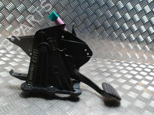 bremsepedal RENAULT LAGUNA III (BT0/1) 2.0 dCi (BT01, BT08, BT09, BT0E, BT0K, BT12, BT1C, BT1D,... (150 hp) 31086190