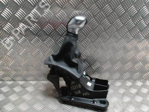 Used Gear lever PEUGEOT 208 I (CA_, CC_) 1.2 THP 110 (110 hp) 31237371