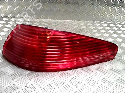 Farolim direito PEUGEOT 607 (9D, 9U) 2.2 16V (158 hp) 31237608