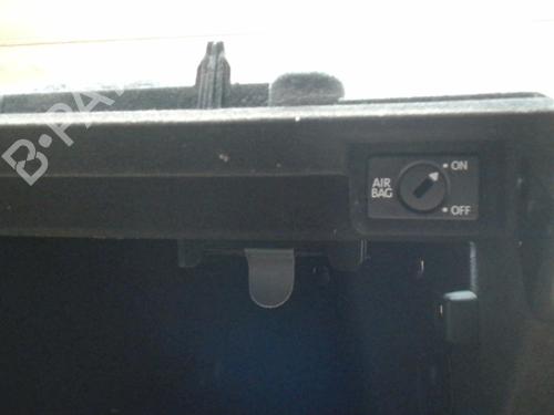 Handskerum AUDI A4 B8 Avant (8K5) 2.0 TDI (143 hp) 31221960