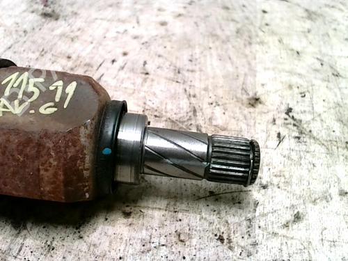 Left front driveshaft DACIA SANDERO II 1.5 dCi 75 / Blue dCi 75 (B8JW, B8M4, B8AH, B8M7, B8M6) | BP31225322M38