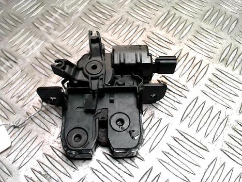 Used Tailgate lock DACIA DUSTER (HS_) 1.5 dCi (HSMC) (107 hp) 33206702