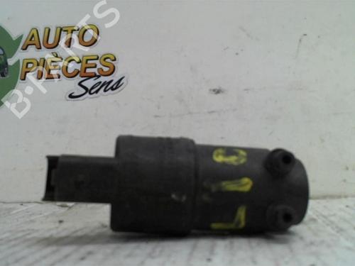 Used Washer pump RENAULT CLIO II (BB_, CB_) 1.9 D (B/CB0E, BB0J) (64 hp) 30666175