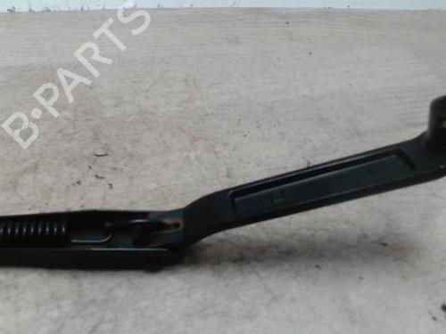 Front windshield wiper arm SUZUKI SWIFT IV (FZ, NZ) 1.3 DDiS (AZG413D, ZC02S, ZC92S) | BP28112211C143 