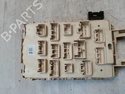 Fuse box TOYOTA YARIS (_P1_) 1.3 (NCP10, SCP12_) | BP27602971E1