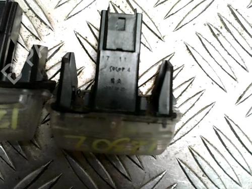 Licence plate light CITROËN C3 Picasso (SH_) 1.2 THP 110 (SHHNZ6) | BP32846307I40 - Image 3