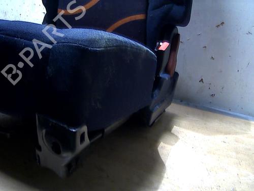 Banco traseiro PEUGEOT 1007 (KM_) 1.4 (75 hp) 31237018