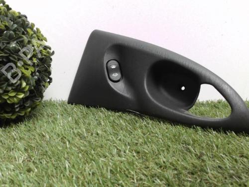 Used Right rear window switch FORD FOCUS I Turnier (DNW) 1.8 Turbo DI / TDDi (90 hp) 25395189