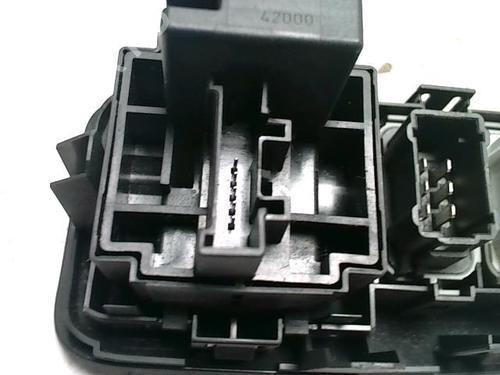 Used Switch RENAULT MEGANE II (BM0/1_, CM0/1_) 1.5 dCi (BM1E, CM1E) (106 hp) 25419179