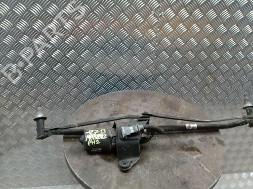 Used Front wiper motor Front wiper motor RENAULT MASTER II Platform/Chassis (ED/HD/UD) 2.5 dCi 120 (ED0M, ED0U, ED0W, ED4M, ED8M, ED8W, HD0M,... (115 hp) 33690683 33690683