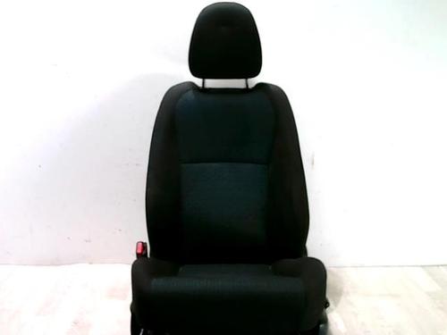 Sæde venstre fortil TOYOTA YARIS (_P13_) 1.4 D (NLP130_, NLP130) (90 hp) 31233249