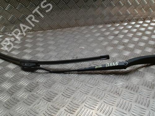Used Front windshield wiper arm Front windshield wiper arm 38013090 38013090