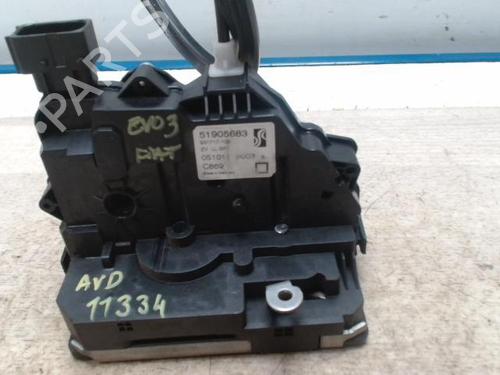Fechadura frente direita FIAT PUNTO EVO (199_) 1.3 D Multijet (199AXC1A, 199BXC1A, 199AXT1A, 199BXT1A) (75 hp) 31225539