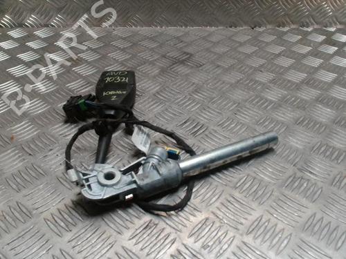 Used Seat buckle RENAULT KANGOO Express (FW0/1_) 1.5 dCi 85 (FW0K, FW0L, FW0B) (86 hp) 32178408