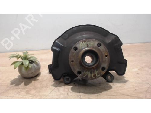 Achsschenkel links vorne für SUZUKI SPLASH (EX) 1.0 (A5B310) (68 hp) 25385752