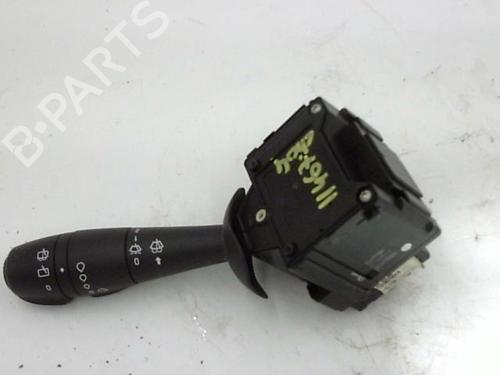Commutateur RENAULT CLIO III Grandtour (KR0/1_) 1.5 dCi (75 hp) 32069554