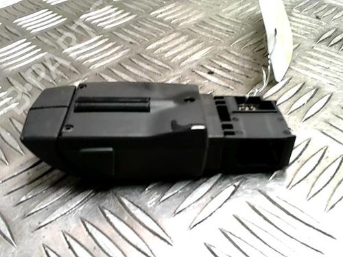 Switch DACIA SANDERO II TCe 90 (B8M1, B8MA, B8AC) | BP32519772I30 