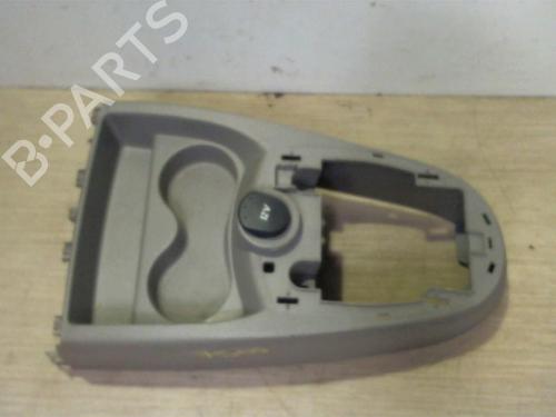 Used Cup/Object holder RENAULT TWINGO II (CN0_) 1.2 16V (CN0K, CN0V, CN0A) (76 hp) 25388646