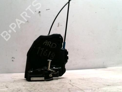 Used Rear right lock TOYOTA AURIS (_E15_) 1.4 D-4D (NDE150_, NDE150R) (90 hp) 31233062
