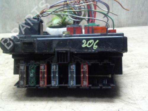 Used Engine control unit (ECU) PEUGEOT 206 Hatchback (2A/C) 1.4 i (75 hp) 31239128