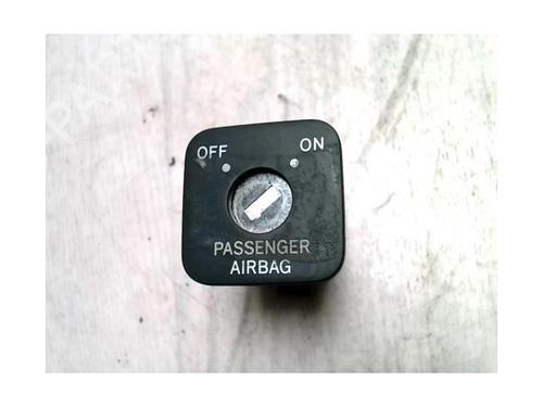 Switch TOYOTA COROLLA Verso (ZER_, ZZE12_, R1_) 2.0 D-4D (CUR10_, CUR10R) | BP30811070I30