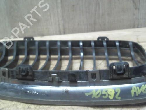 Grill BMW 3 (E90) 318 d (136 hp) 31222440