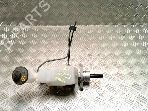 Used Brake master cylinder Brake master cylinder TOYOTA RAV 4 II (_A2_) 2.0 D 4WD (CLA20_, CLA21_, CLA20R, CLA21R) (116 hp) 33607058 33607058