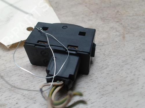 Right rear window switch PEUGEOT 407 (6D_) 1.6 HDi 110 (6D9HZC, 6D9HYC) | BP28122452I28