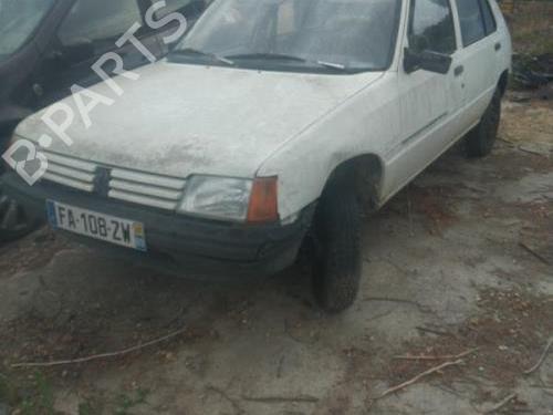 Left front steering knuckle PEUGEOT 205 II (20A/C) 1.0 | BP28048737M25 