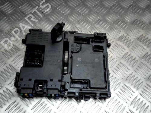 Used Fuse box Fuse box PEUGEOT 206 Hatchback (2A/C) 2.0 HDI 90 (90 hp) 33294374 33294374