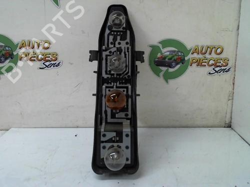 Used Licence plate light RENAULT SCÉNIC II (JM0/1_) 1.5 dCi (JM02, JM13) (101 hp) 25400957