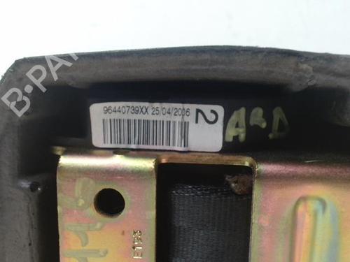 Used Rear right seatbelt PEUGEOT 407 (6D_) 2.0 HDi 135 (6DRHRH, 6DRHRE, 6DRHRG, 6DRHRJ) (136 hp) 31228993