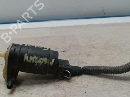 Used Washer pump NISSAN PRIMERA Hatchback (P12) 1.9 dCi (116 hp) 25421846