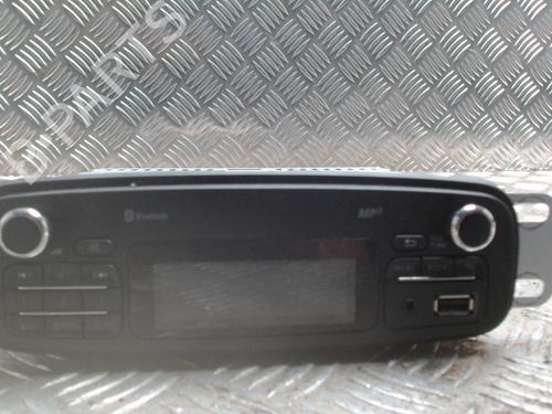 Used Radio Radio 37989289 37989289