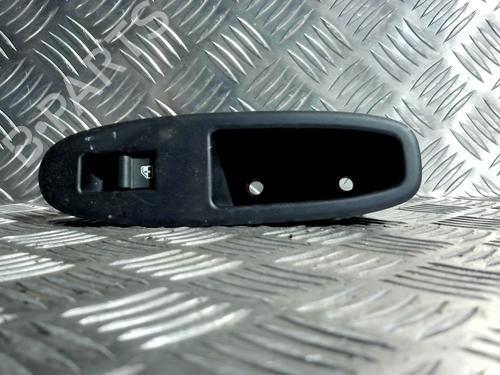 Højre bagtil elrude kontakt ALFA ROMEO 159 (939_) 1.9 JTDM 16V (939AXC1B, 939AXC12) (150 hp) 31221589