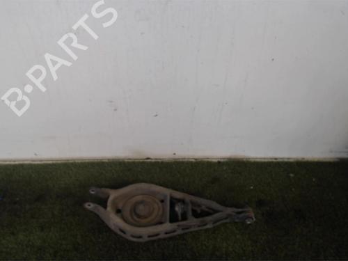 Højre bagtil bærearm BMW X3 (E83) 3.0 d (204 hp) 25396440