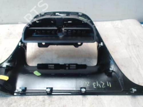 Air vent PEUGEOT 208 I (CA_, CC_) 1.2 VTi 68 / PureTech 68 | BP27650777I21