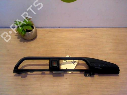 Used Warning switch NISSAN MICRA V (K14) 1.5 DCI (90 hp) 25391067