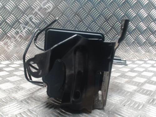 Used ABS pump PEUGEOT 308 III (FB_, FH_, FP_, F3_, FM_) PureTech 130 (FPHNSL, FPHNST) (131 hp) 31239482