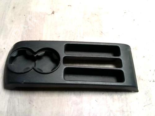 Used Cup/Object holder VW POLO IV (9N_, 9A_) 1.4 TDI (75 hp) 25430524