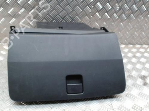 Used Glove box Glove box 38796354 38796354