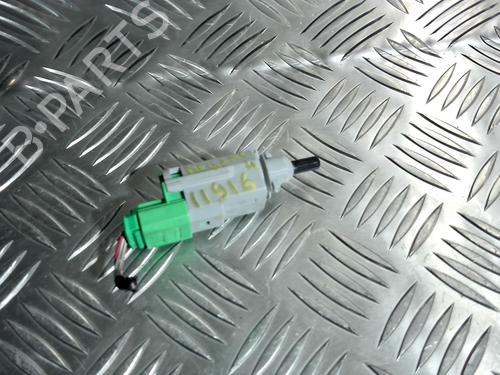 switch-renault-megane-iv-grandtour-k9amn_-2016-31235009 main image