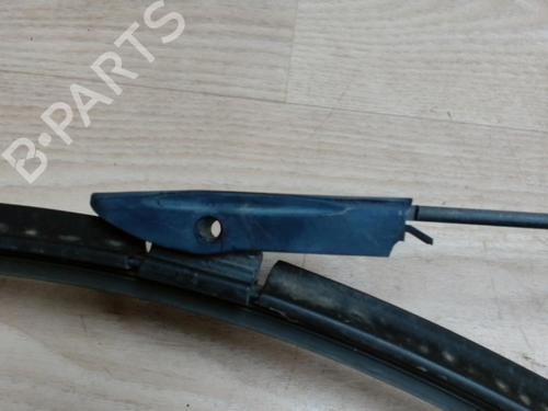 Used Front windshield wiper arm RENAULT GRAND SCÉNIC III (JZ0/1_) 1.5 dCi (JZ09, JZ0D, JZ10, JZ14, JZ1G, JZ29, JZ2C) (110 hp) 29320954