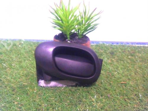 Used Front left interior door handle PEUGEOT 206+ (2L_, 2M_) 1.4 HDi eco 70 (68 hp) 25395188