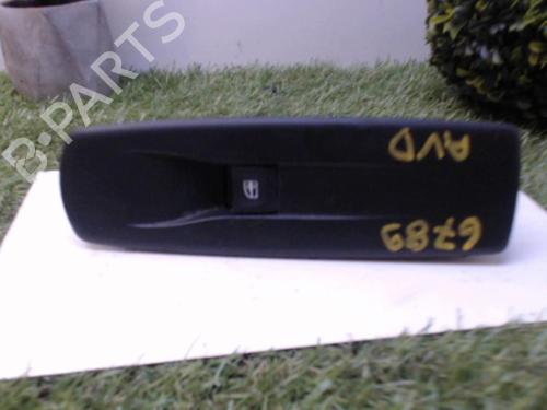 Used Right front window switch RENAULT LAGUNA III (BT0/1) 1.5 dCi (BT00, BT0A, BT0T, BT1J) (110 hp) 25395542