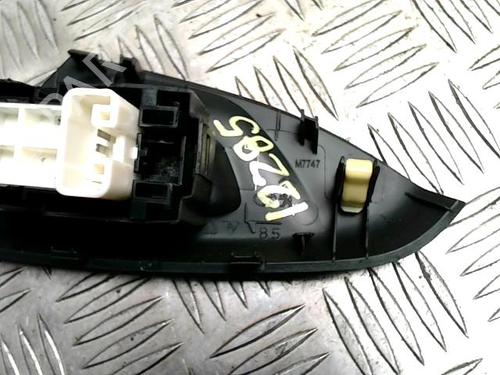 Right front window switch CITROËN C1 II (PA_, PS_) 1.0 VTi 72 | BP31696691I26 